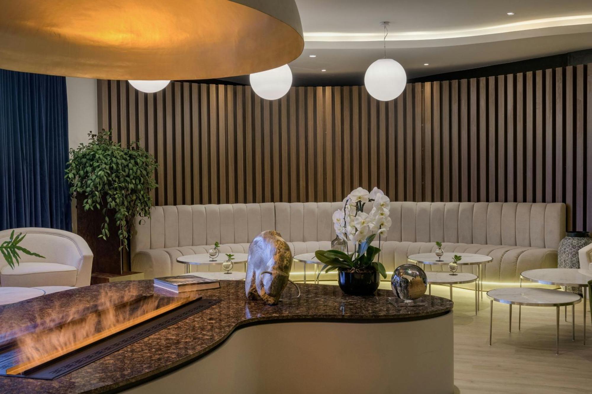 Ac Hotel By Marriott Saint-Julien-En-Genevois Exterior photo